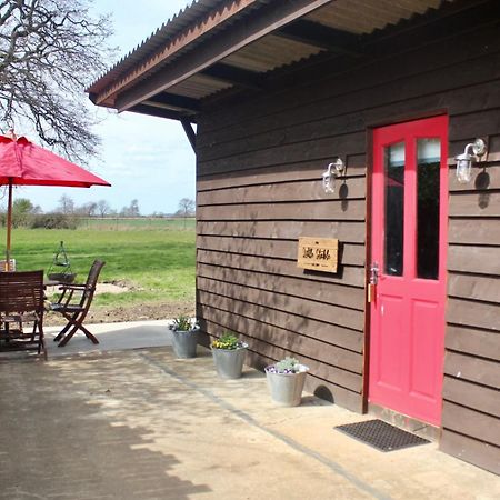 فندق The Little Stable كوربي المظهر الخارجي الصورة